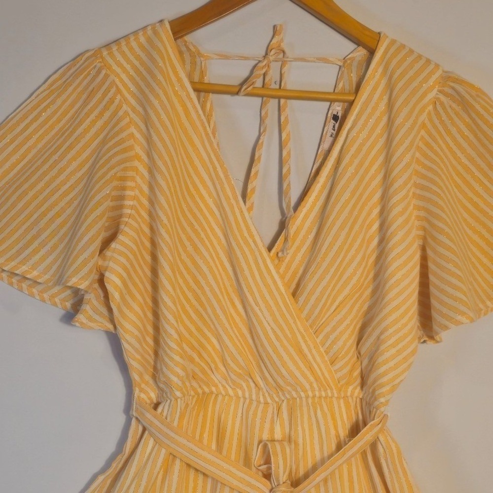 Mi Ami Romper Womens Large Yellow White Striped Surplice Neck Belted Casual NWT - Picture 4 of 9